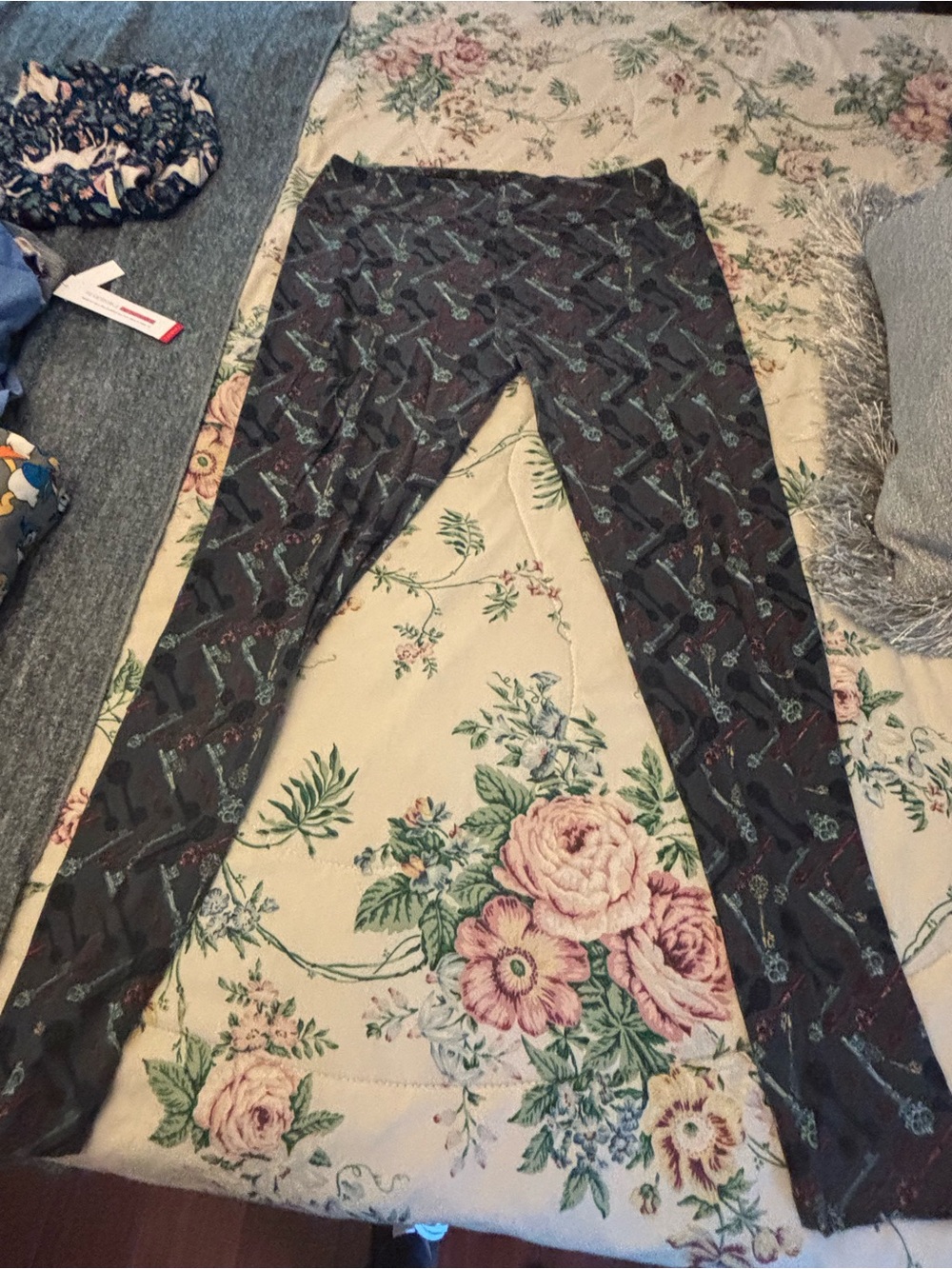 LuLaRoe Black Leggings with Teal Accent Print